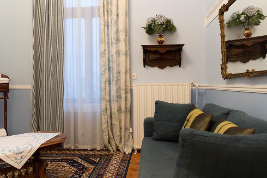 Vogiatzopoulou Guesthouse Агиос Георгиос Нилиас Стая снимка