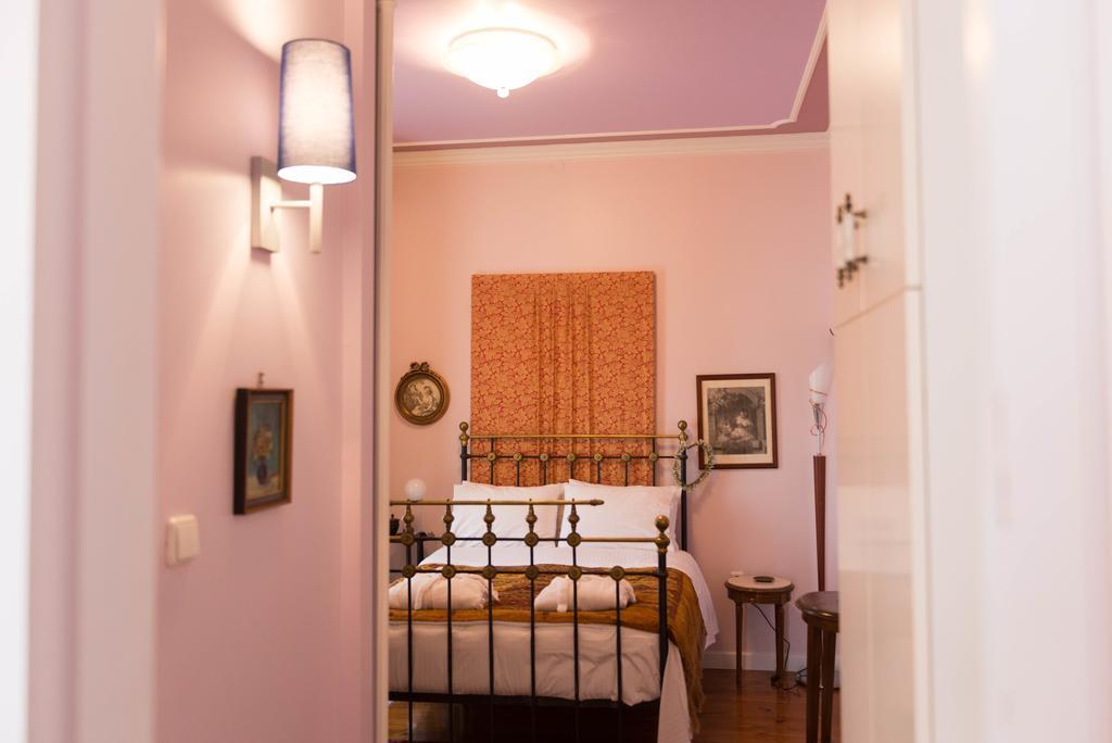 Vogiatzopoulou Guesthouse Агиос Георгиос Нилиас Стая снимка